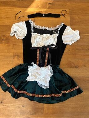 Women Oktoberfest Dress With Choker